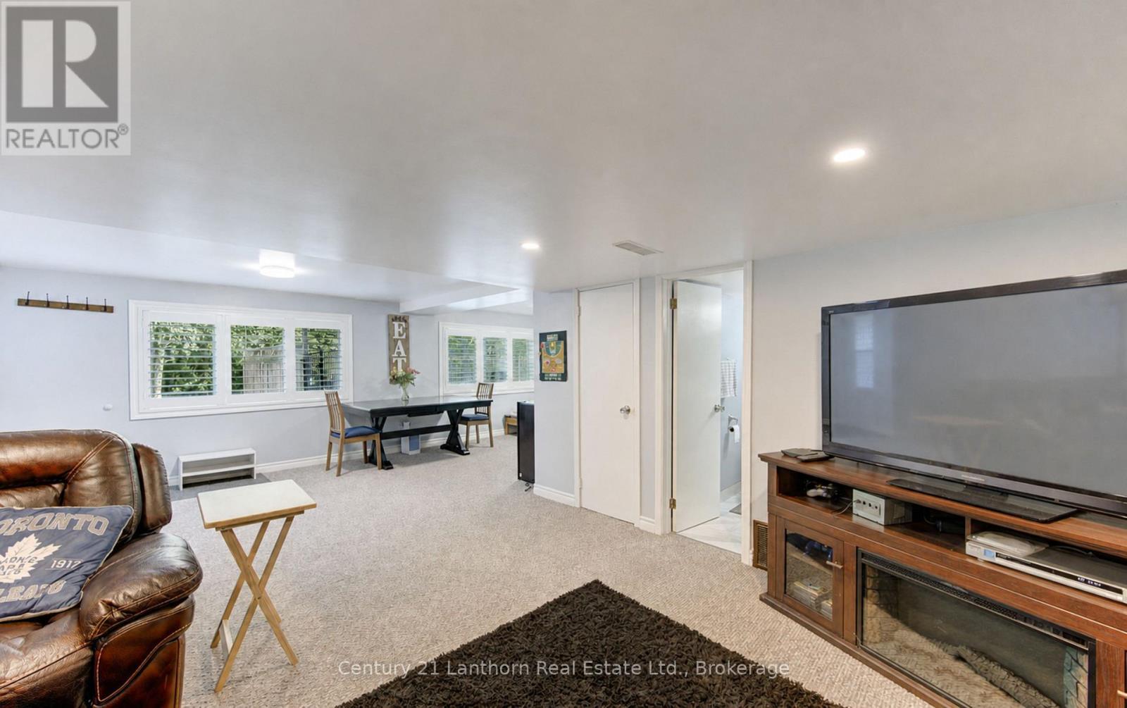 23 West Cove, Cambridge, ON