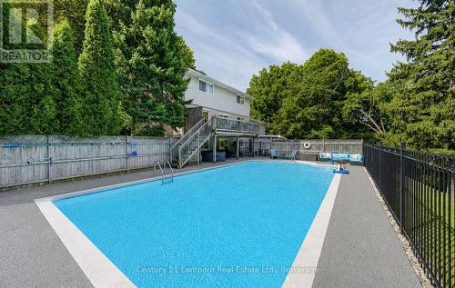 23 West Cove, Cambridge, ON 