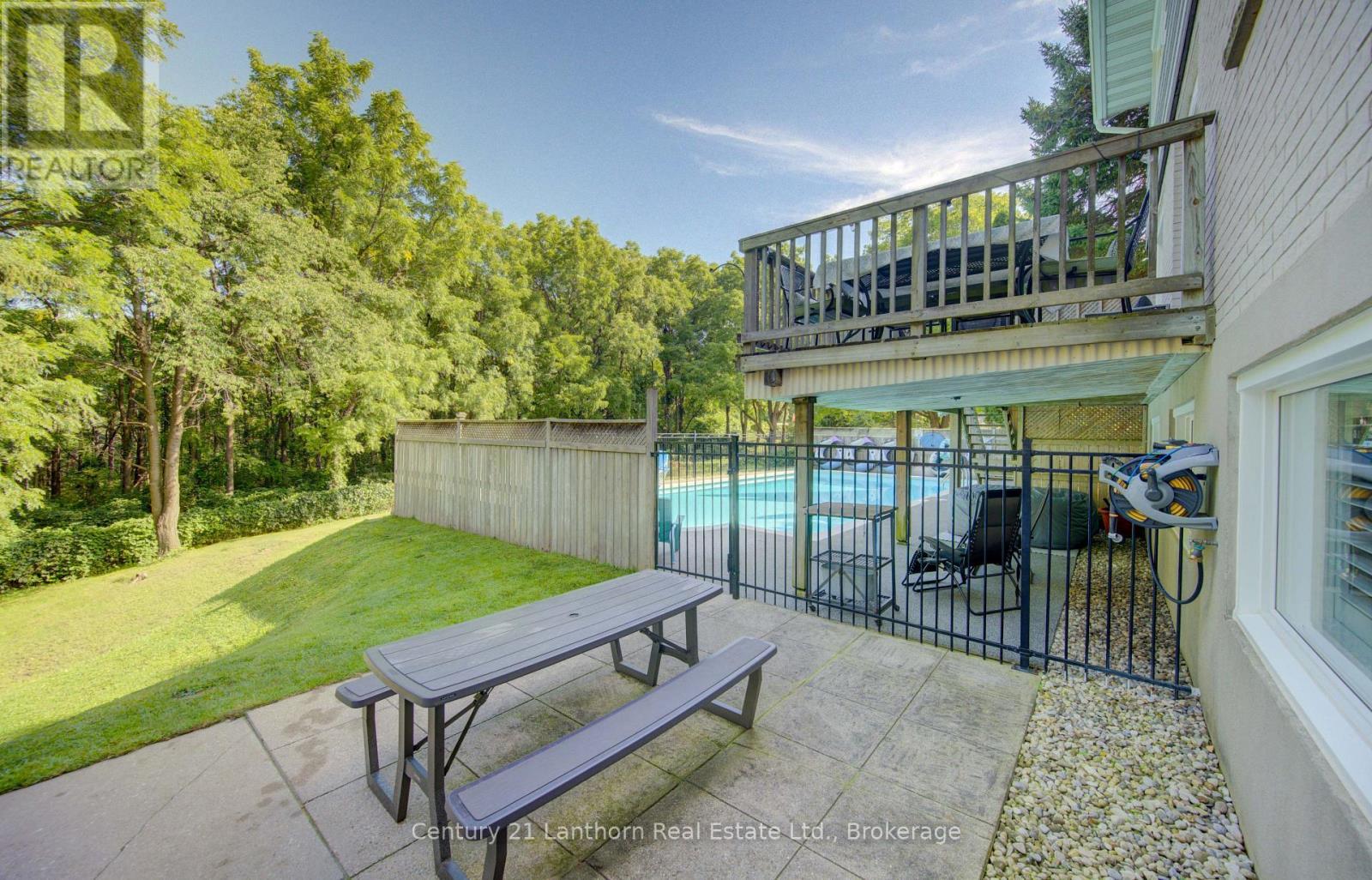 23 West Cove, Cambridge, ON