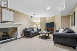 Cozy Fireplace (Gas line disconnected) - 