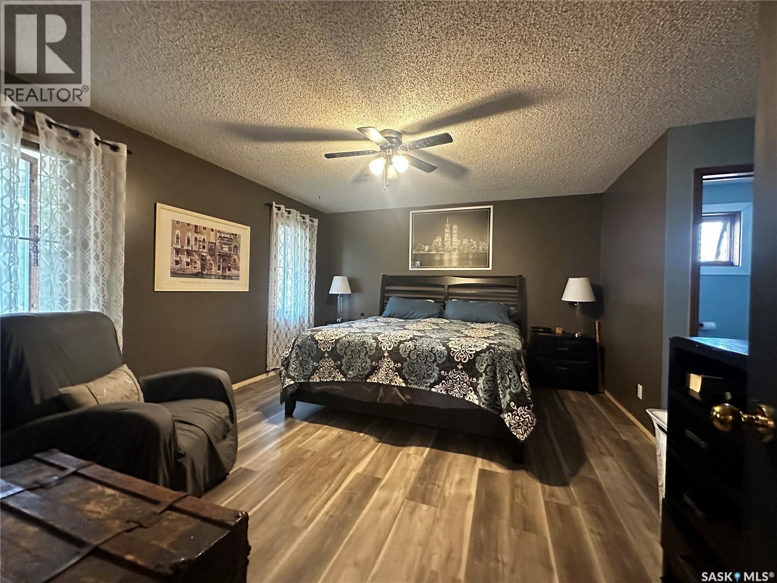 895 Brimacombe Drive, Weyburn, SK