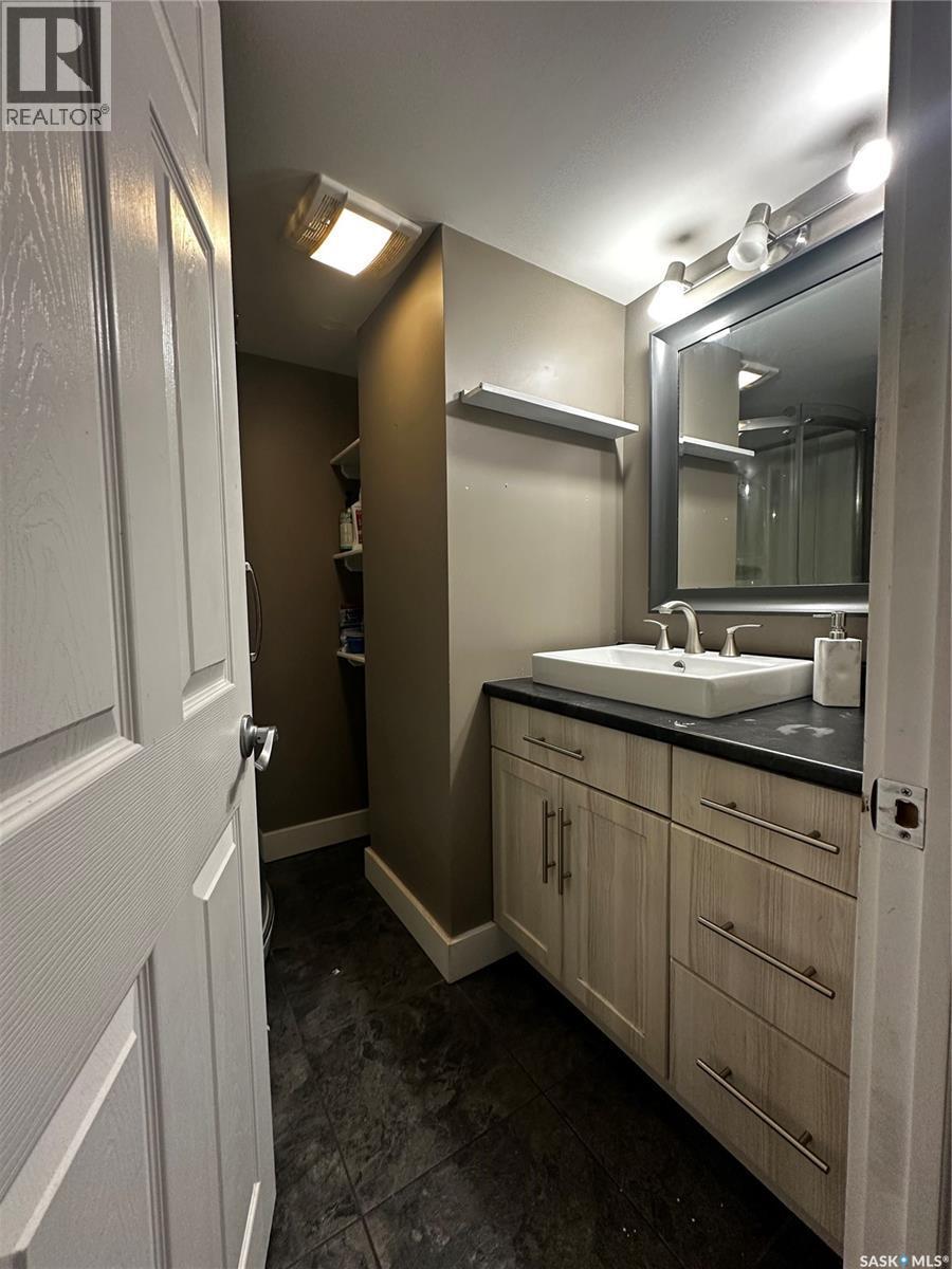 895 Brimacombe Drive, Weyburn, SK