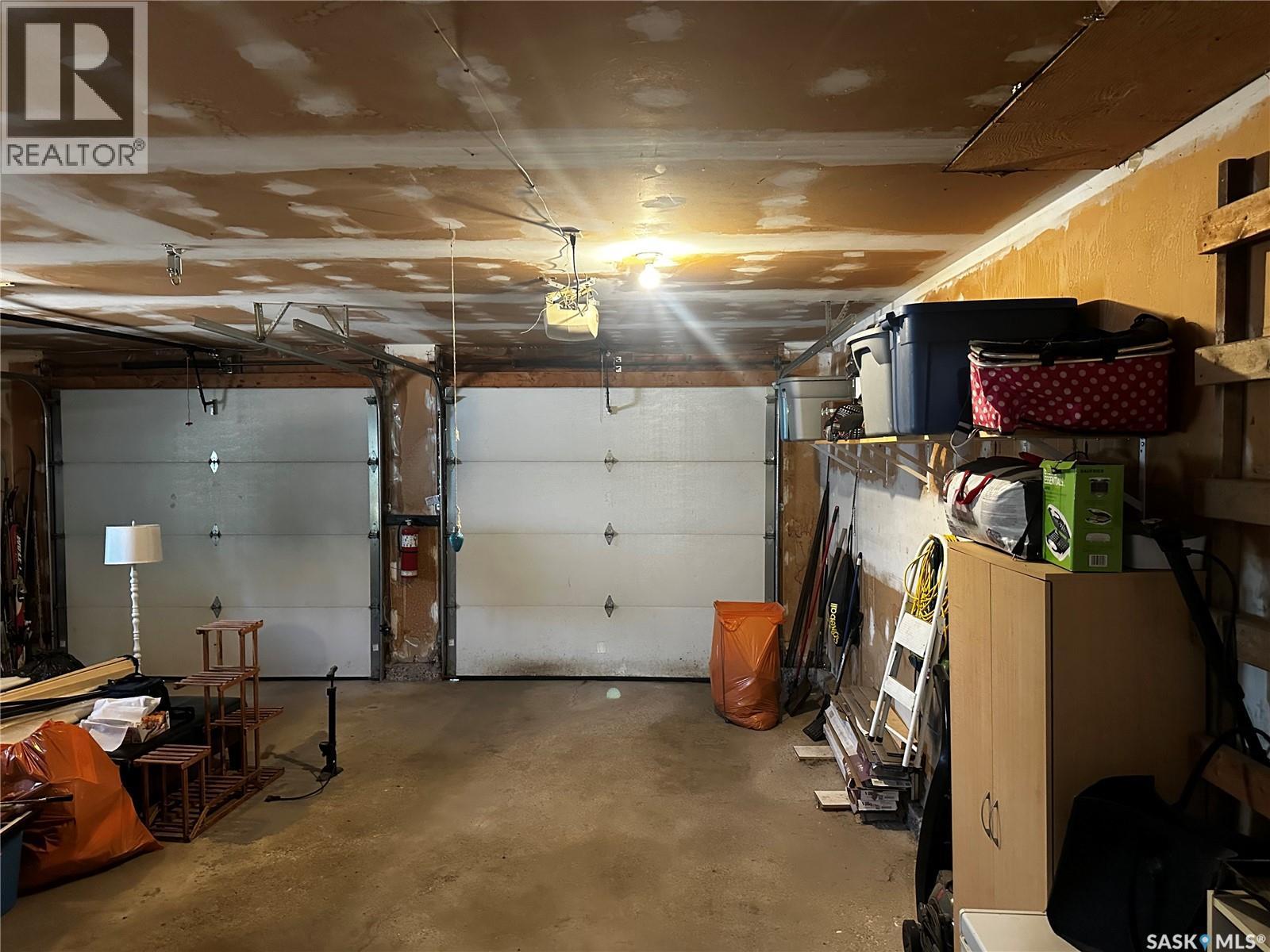 895 Brimacombe Drive, Weyburn, SK
