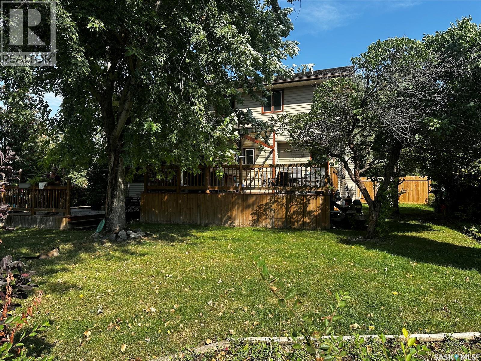 895 Brimacombe Drive, Weyburn, SK