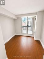 301 - 633 BAY STREET Toronto, ON M5G 2G4