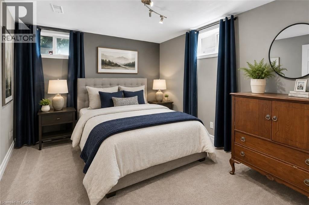 465 Springbank Crescent, Burlington, ON