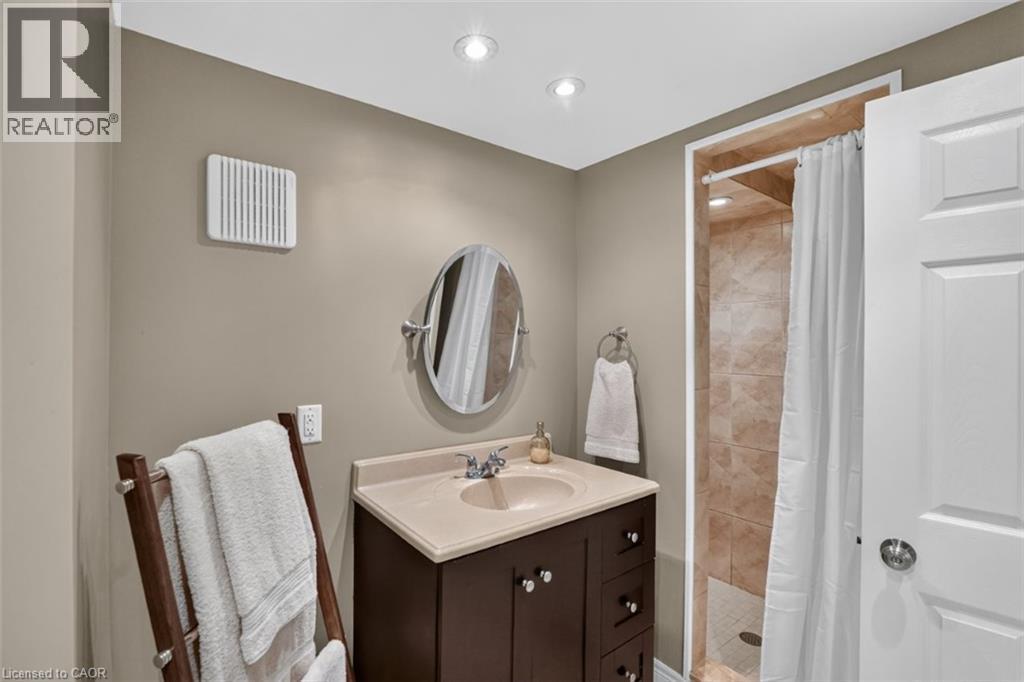 465 Springbank Crescent, Burlington, ON
