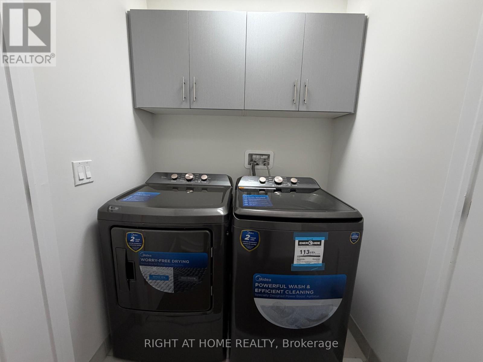 Laundry room on 2nd floor - 52 Heming Trail, Hamilton, ON