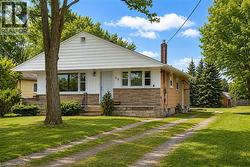 22 KELSON Avenue S Grimsby, ON L3M 4C3