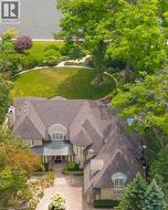 6 ENNISCLARE Drive Oakville, ON L6J 4N2
