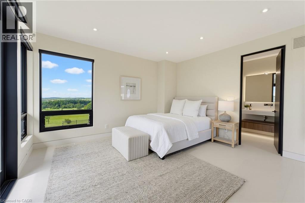 Expansive windows with exterior scenery - 5709 Forth Line, Hillsburg, ON