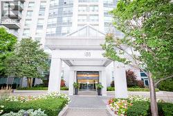 419 - 188 DORIS AVENUE Toronto, ON M2N 6Z5