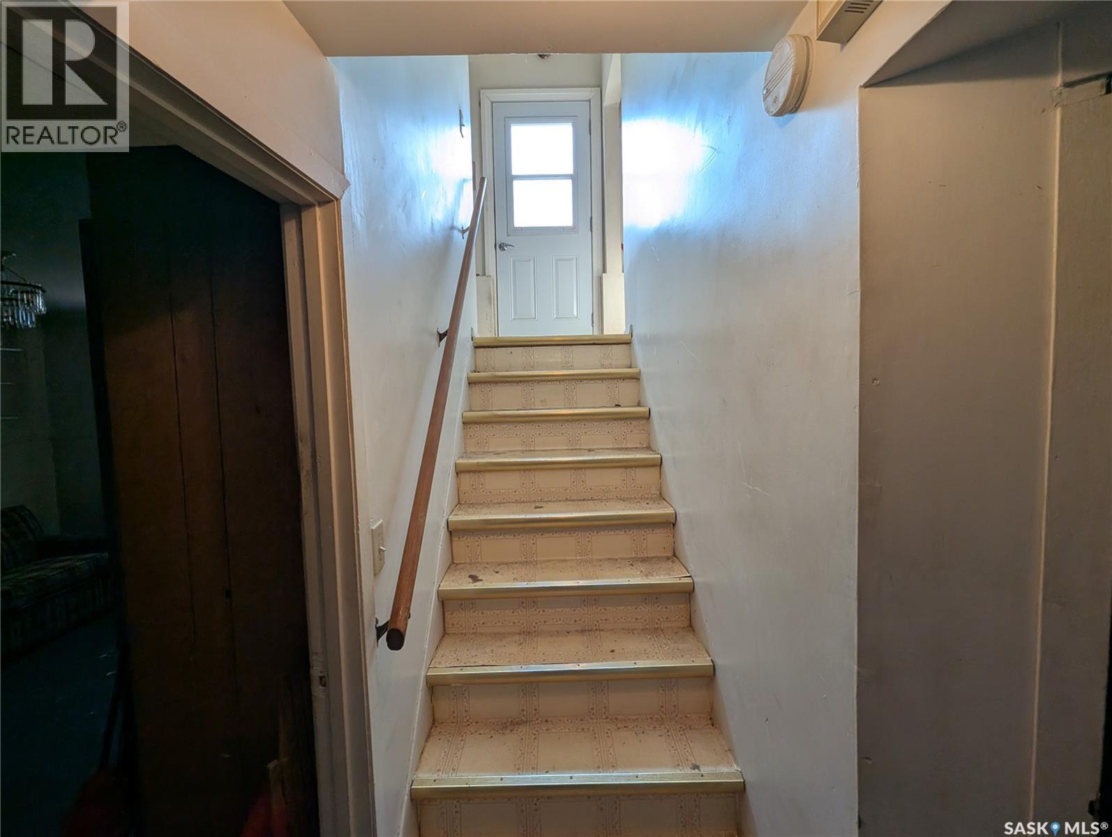 921 Weldon Avenue, Saskatoon, SK