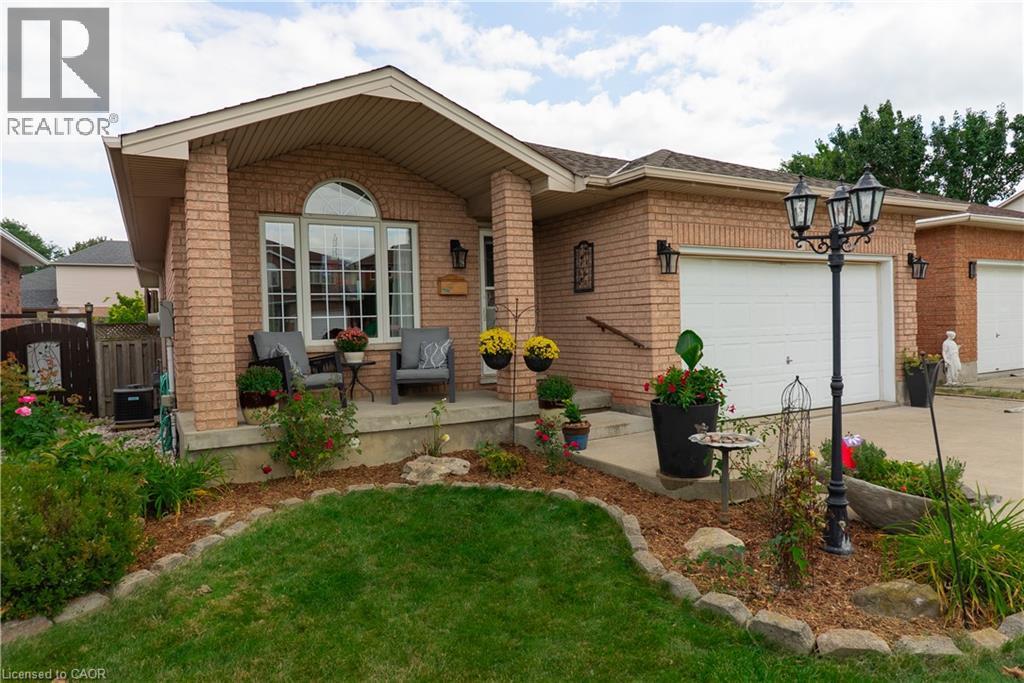 54 Republic Avenue, Hamilton, ON