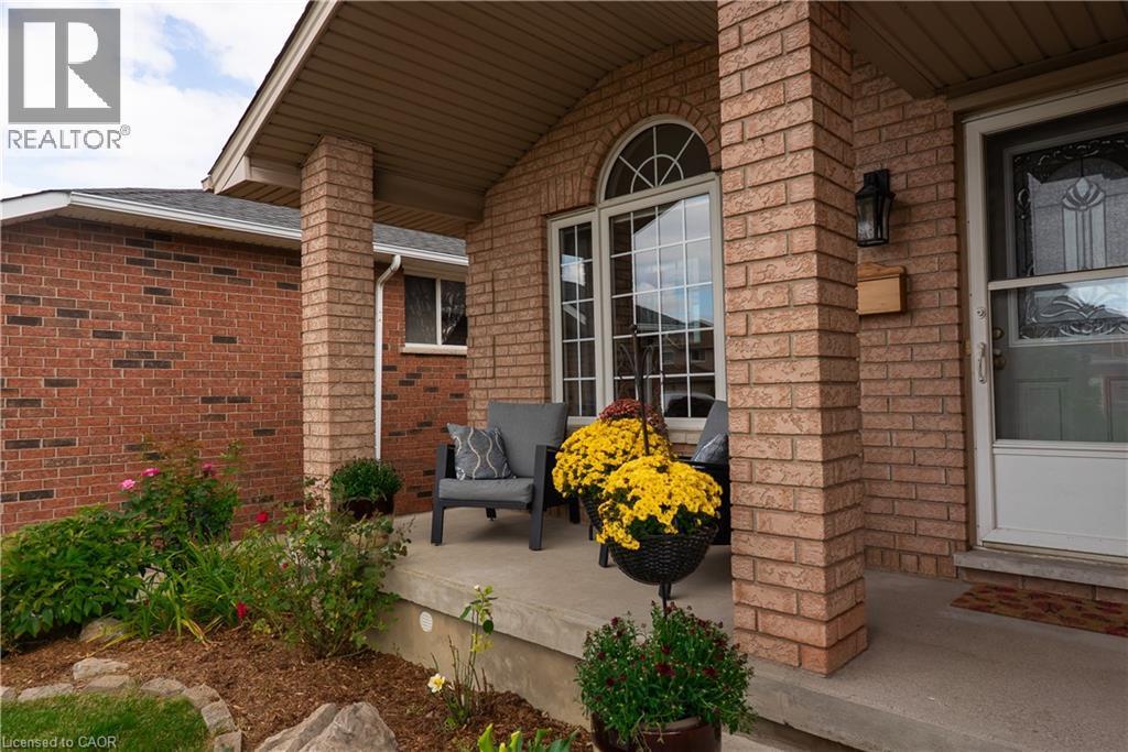 54 Republic Avenue, Hamilton, ON