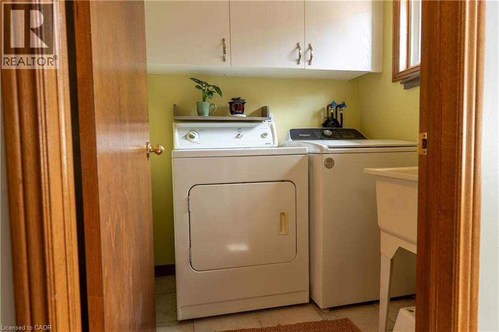 54 Republic Avenue, Hamilton, ON