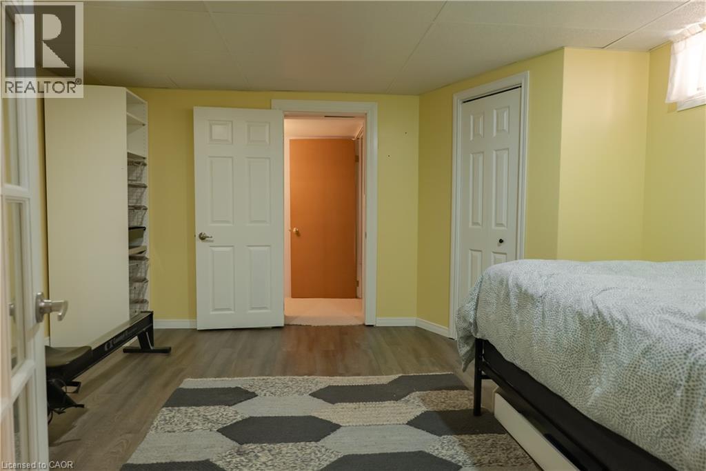 54 Republic Avenue, Hamilton, ON