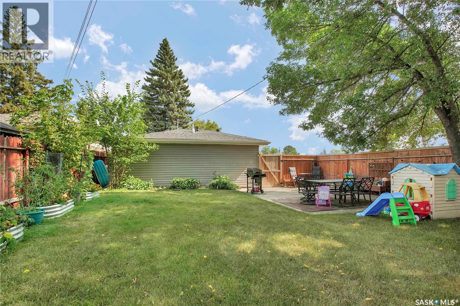 401 R Avenue N, Saskatoon, SK