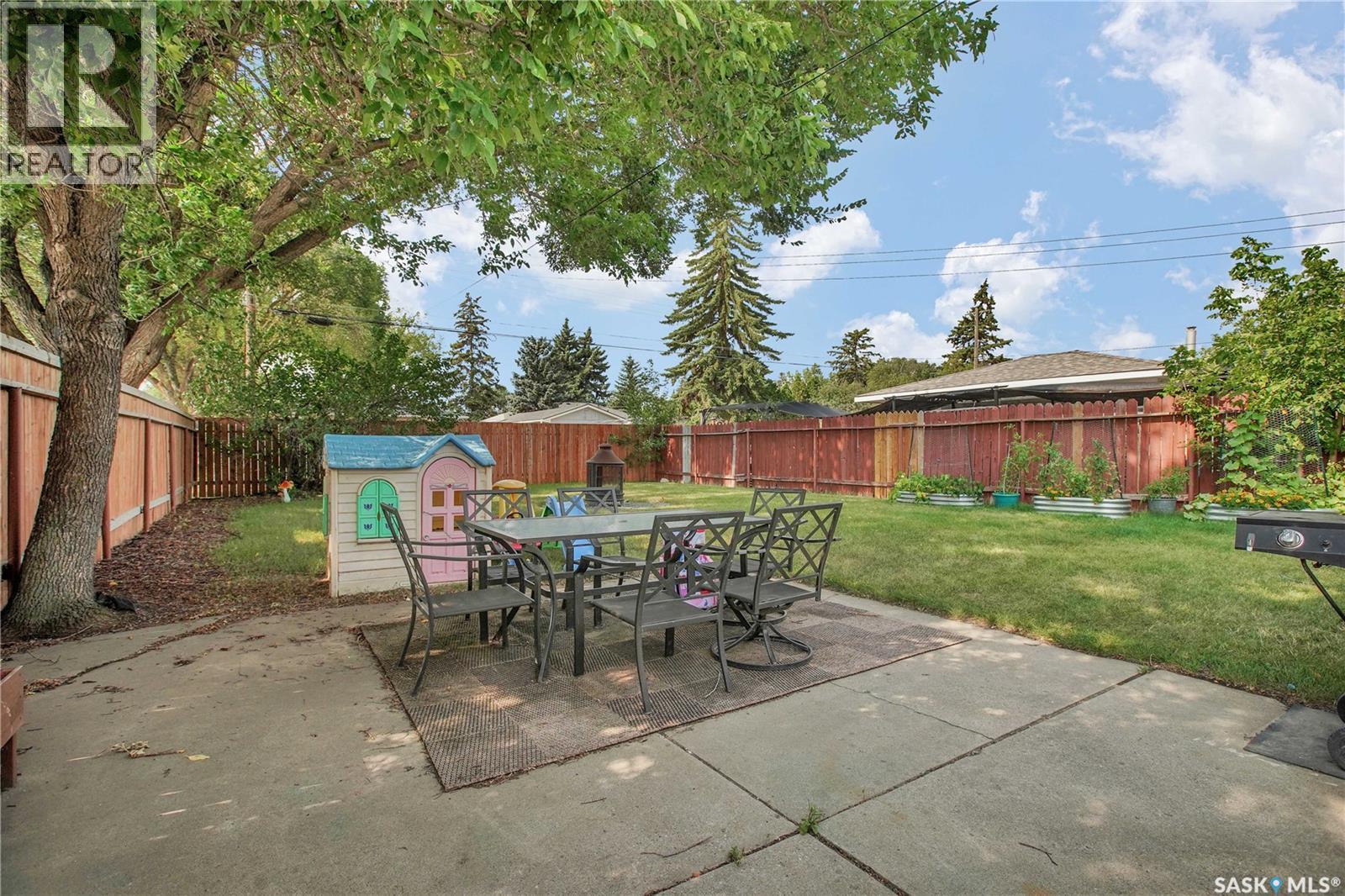 401 R Avenue N, Saskatoon, SK