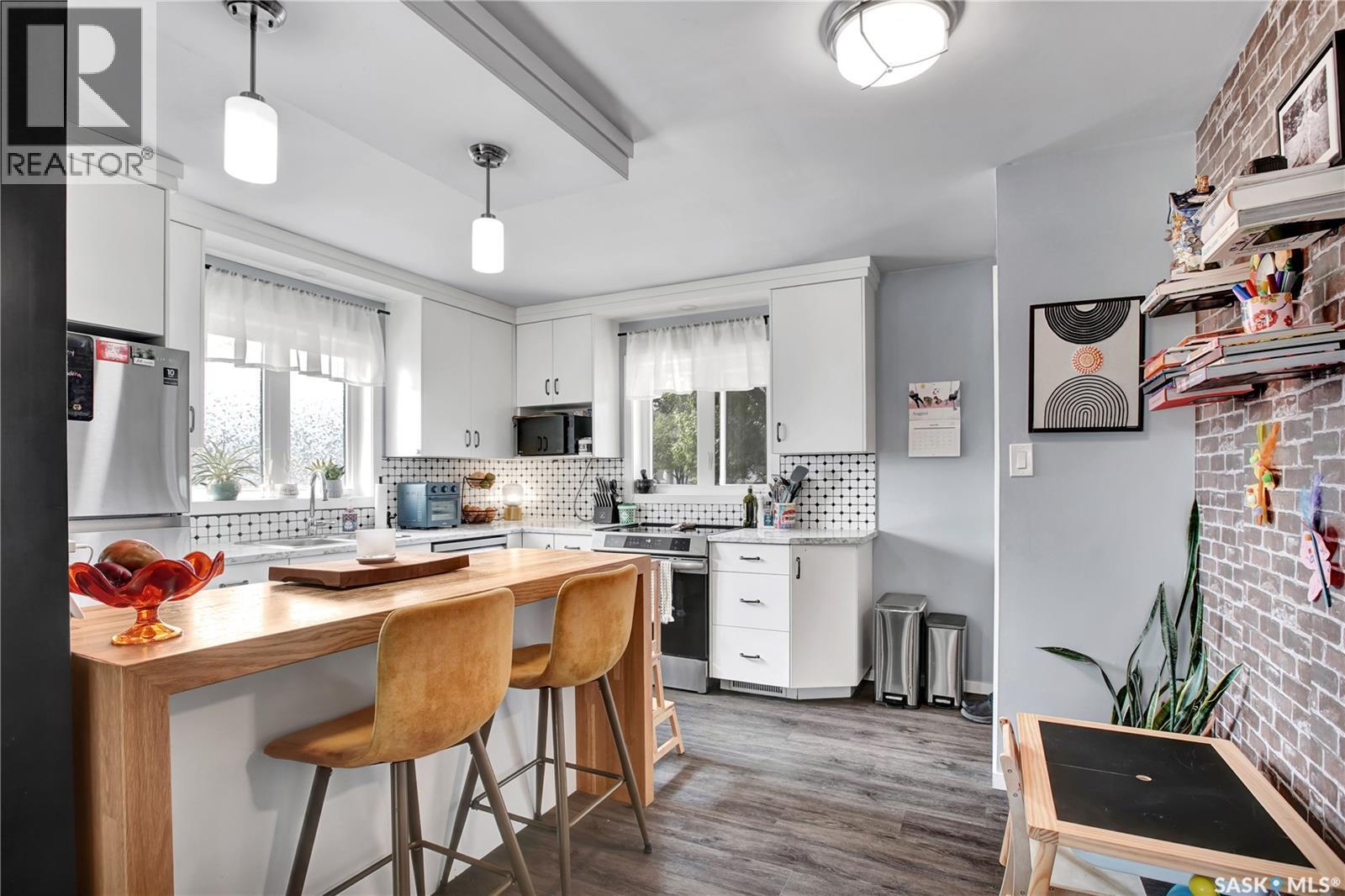 401 R Avenue N, Saskatoon, SK