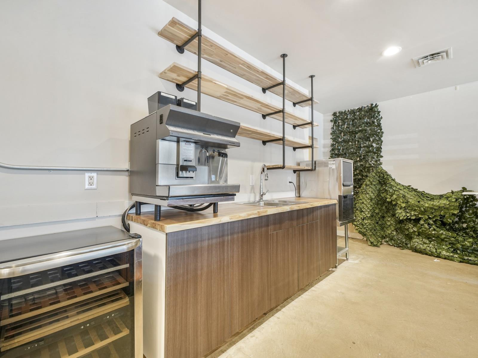 10722 /10724 124 St, Edmonton, AB