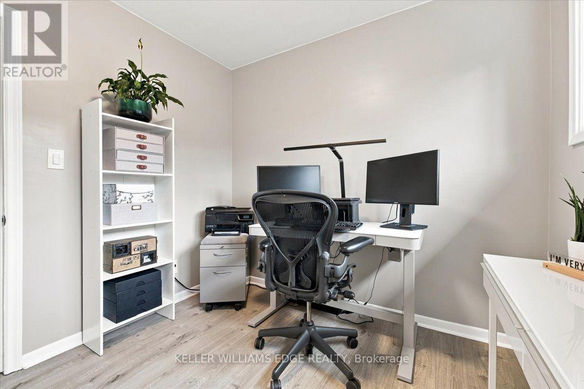 2407 Barclay Road, Burlington, ON