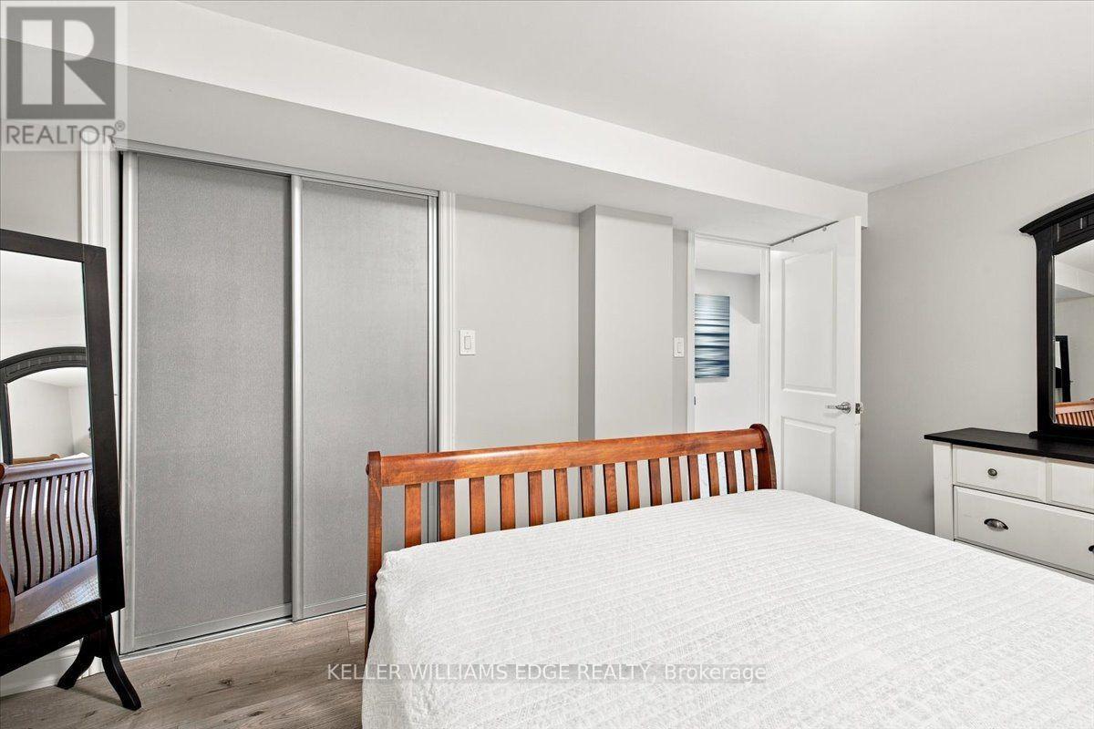 2407 Barclay Road, Burlington, ON