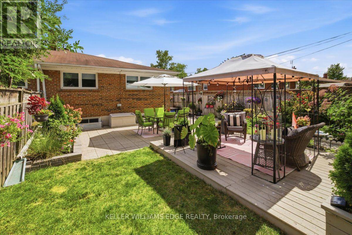 2407 Barclay Road, Burlington, ON