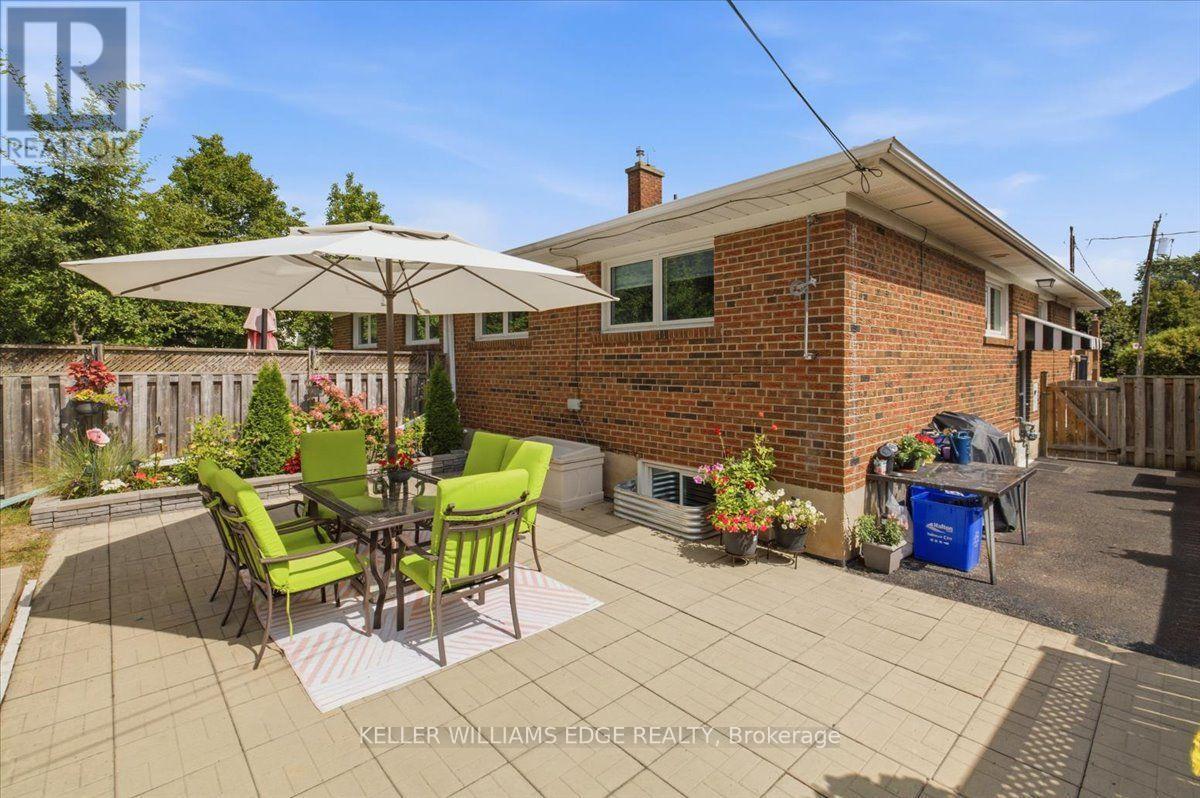 2407 Barclay Road, Burlington, ON