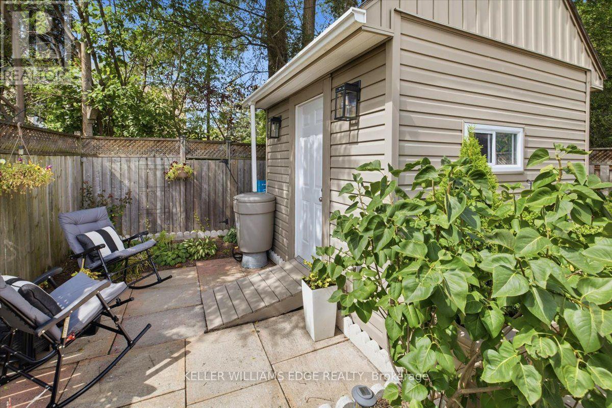 2407 Barclay Road, Burlington, ON