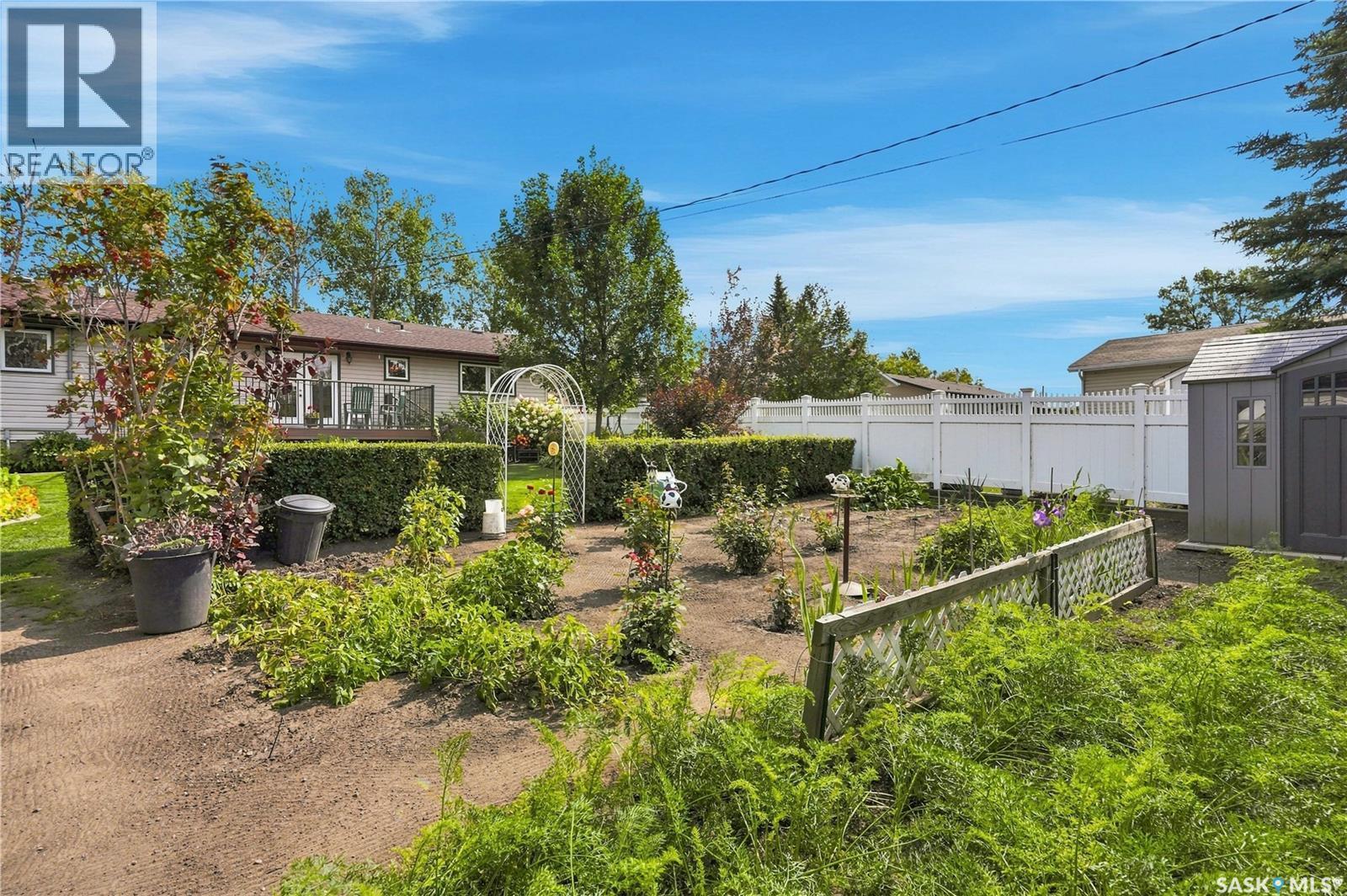 404 9Th Avenue, Rosthern, SK