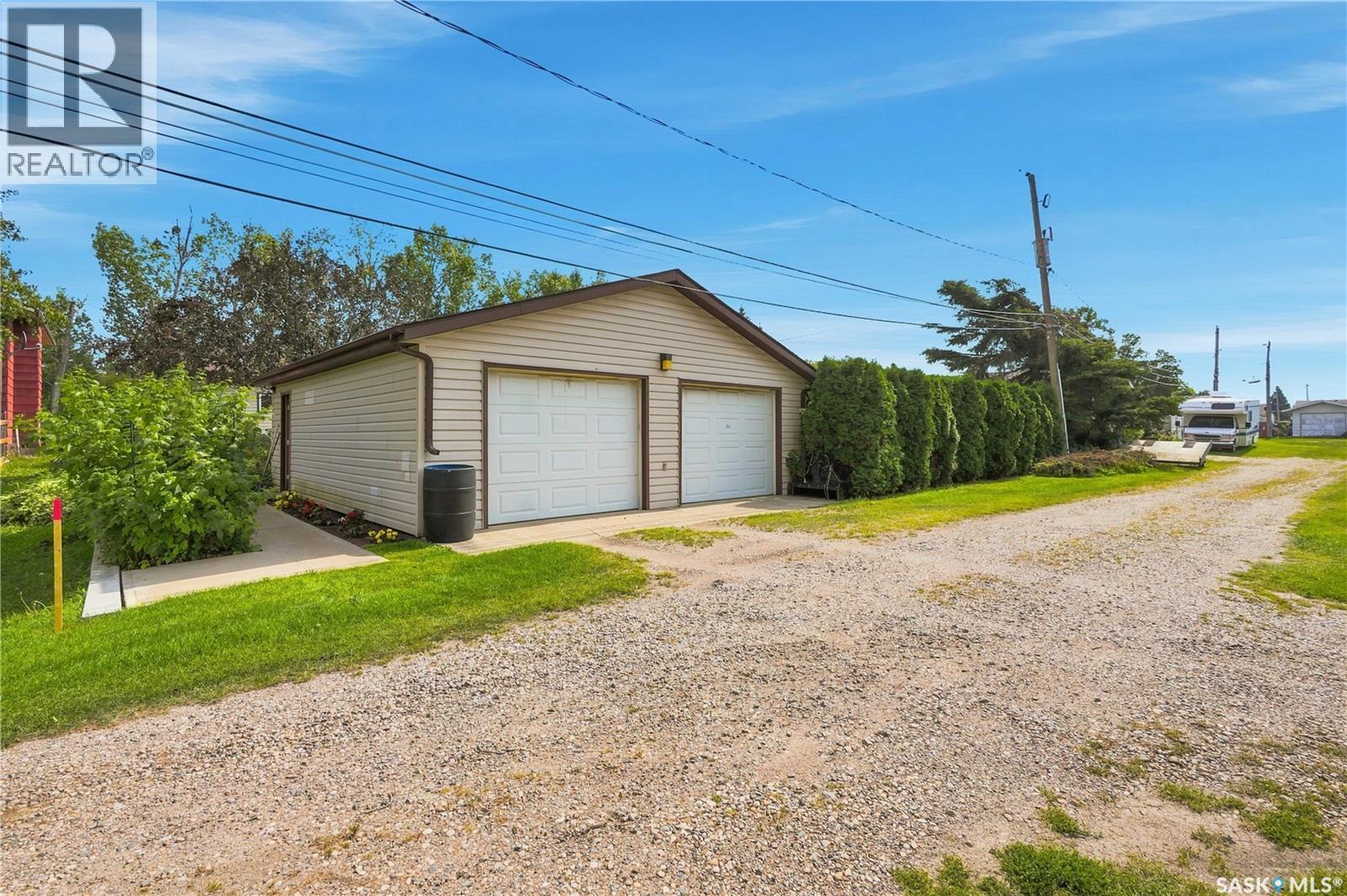 404 9Th Avenue, Rosthern, SK