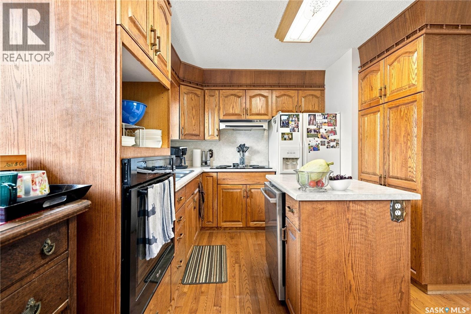 404 9Th Avenue, Rosthern, SK