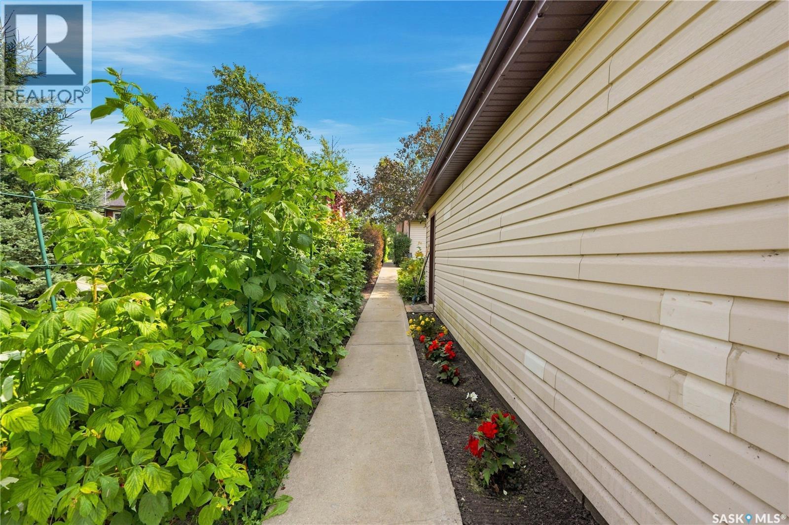 404 9Th Avenue, Rosthern, SK