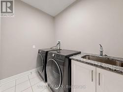 Laundry upper level - 