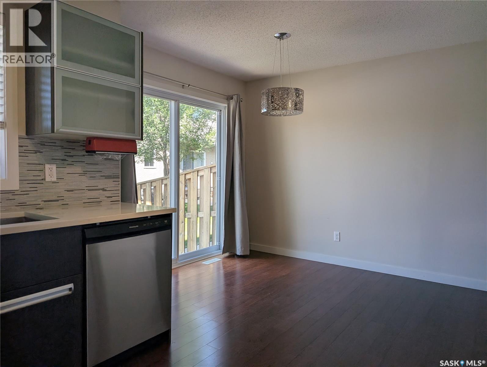 247 245 Ashworth Crescent, Saskatoon, SK