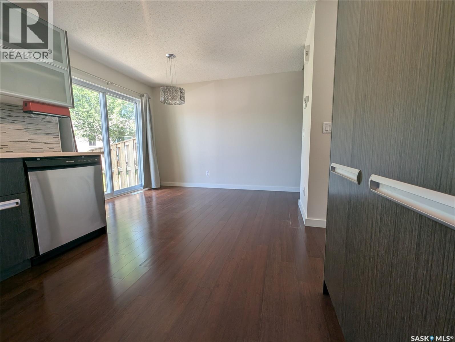 247 245 Ashworth Crescent, Saskatoon, SK