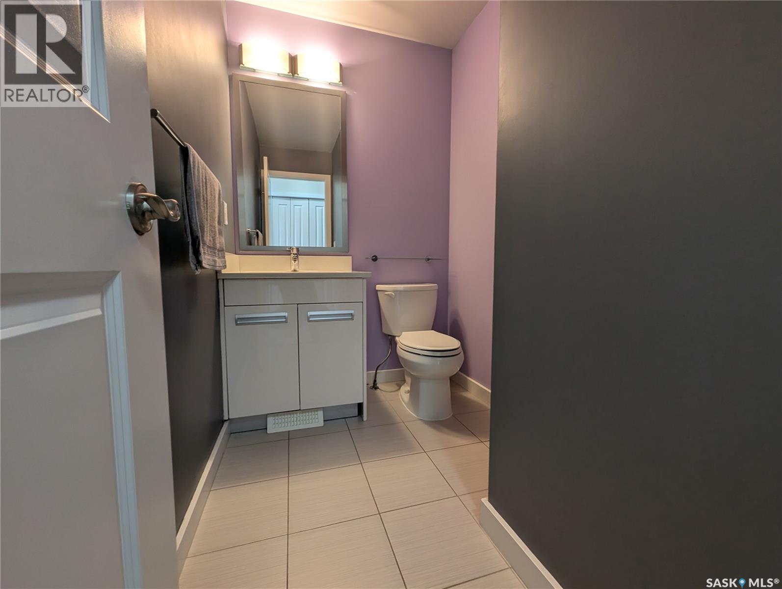 247 245 Ashworth Crescent, Saskatoon, SK