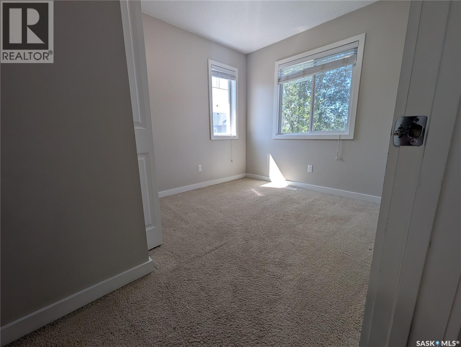 247 245 Ashworth Crescent, Saskatoon, SK