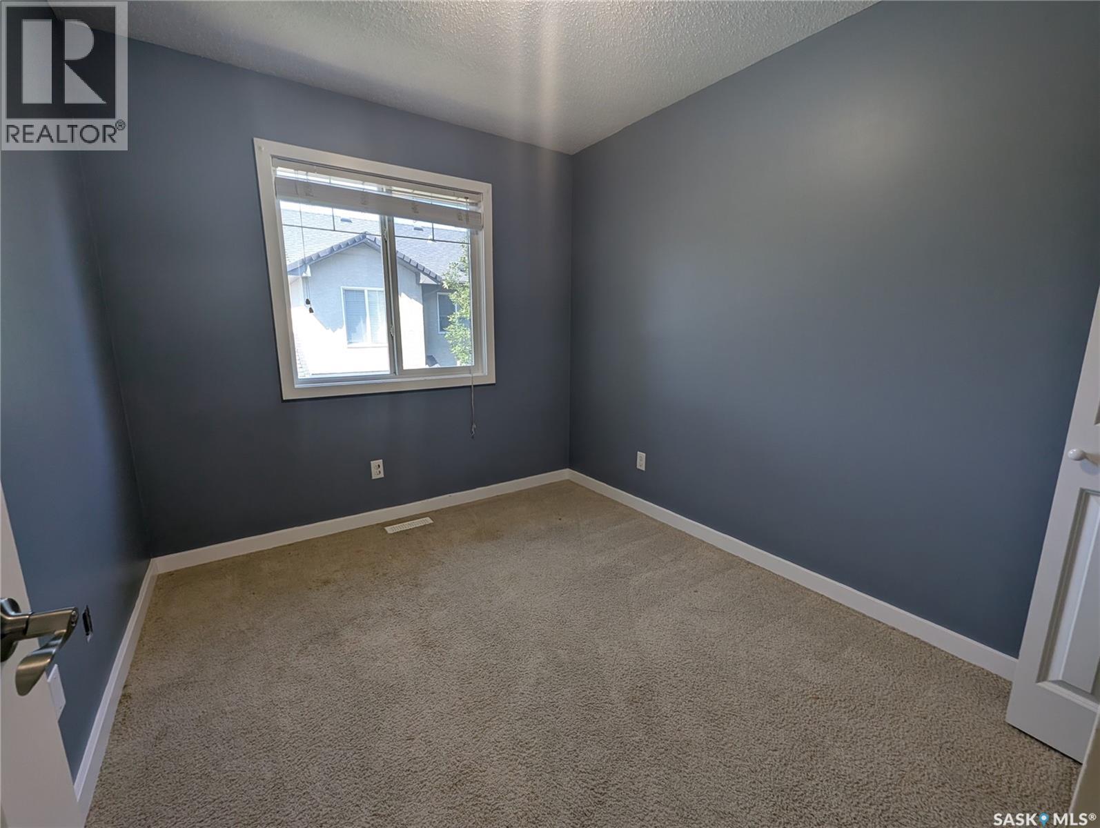 247 245 Ashworth Crescent, Saskatoon, SK
