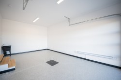 Garage - 
