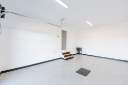 Garage - 