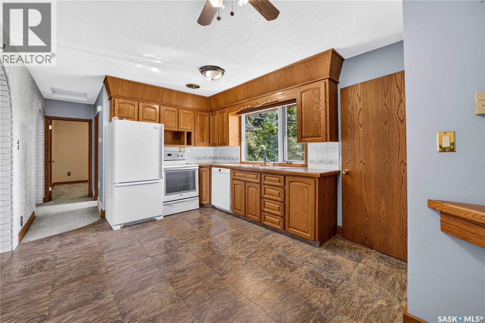 27 Ellison Crescent, Regina, SK