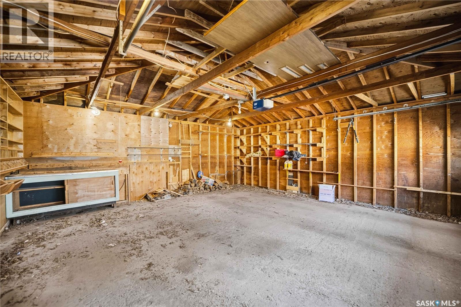 27 Ellison Crescent, Regina, SK