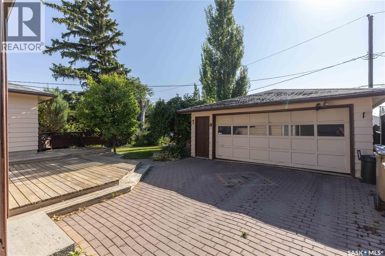 27 Ellison Crescent, Regina, SK