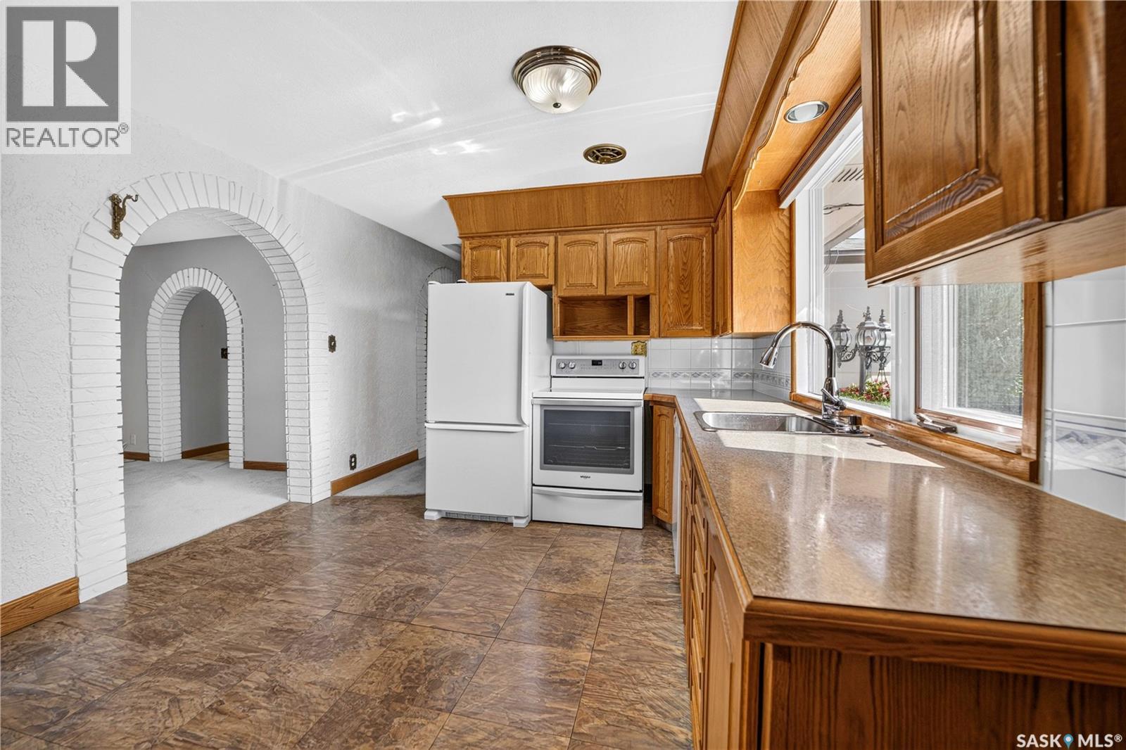 27 Ellison Crescent, Regina, SK