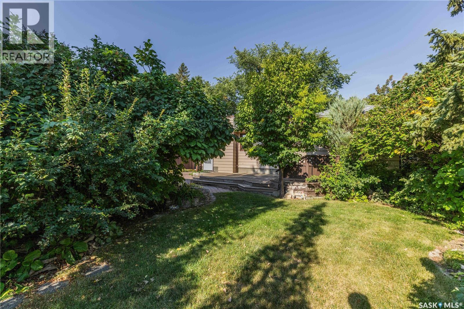 27 Ellison Crescent, Regina, SK