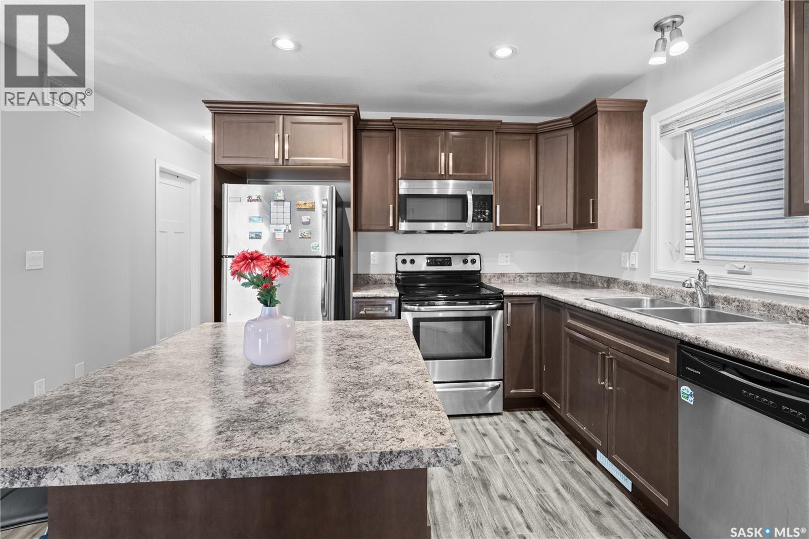 119 Maningas Bend, Saskatoon, SK