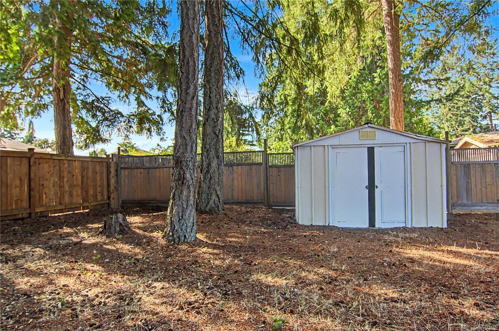5849 Sunset Rd, Nanaimo, BC
