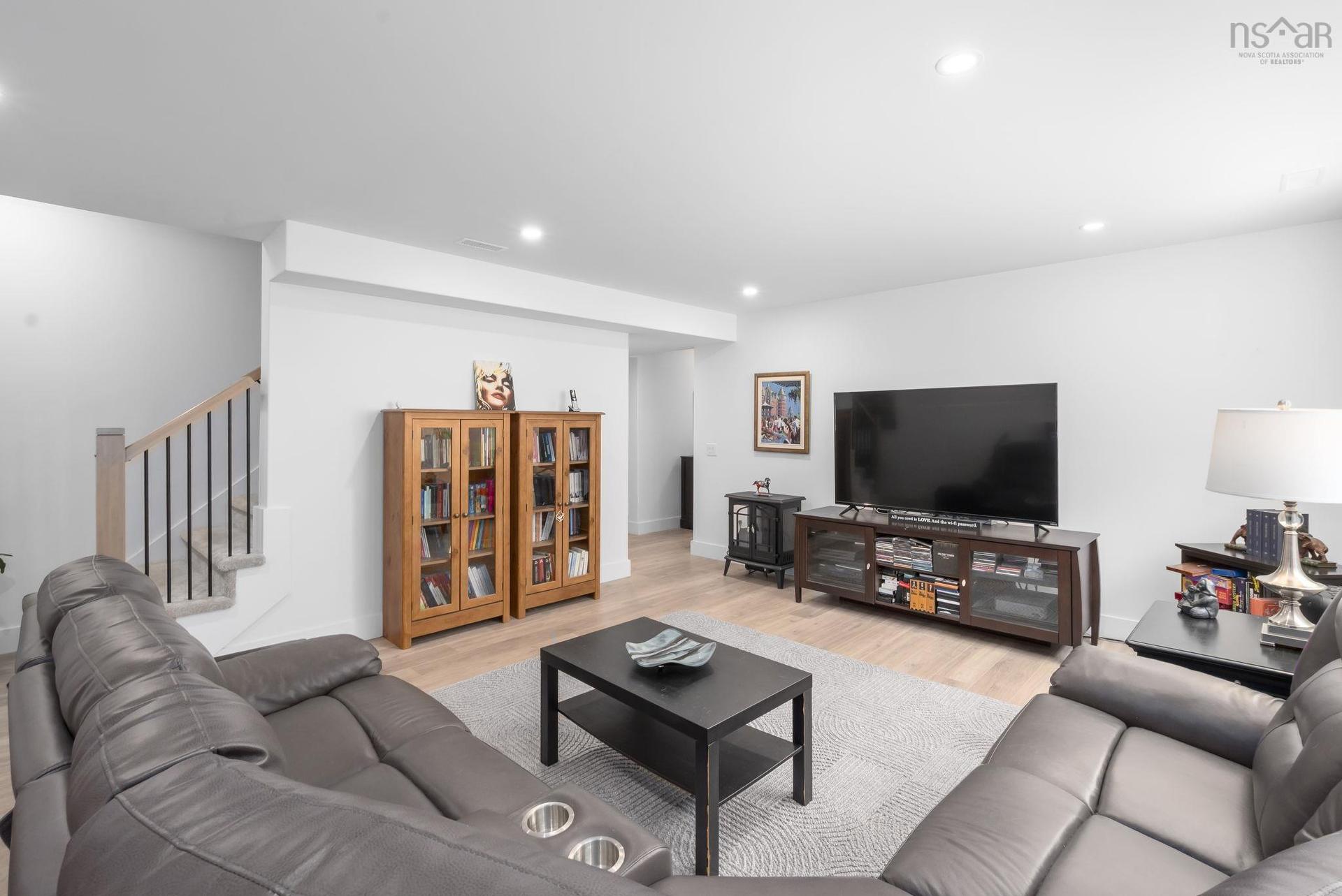 437 Heddas Way, Fall River, NS
